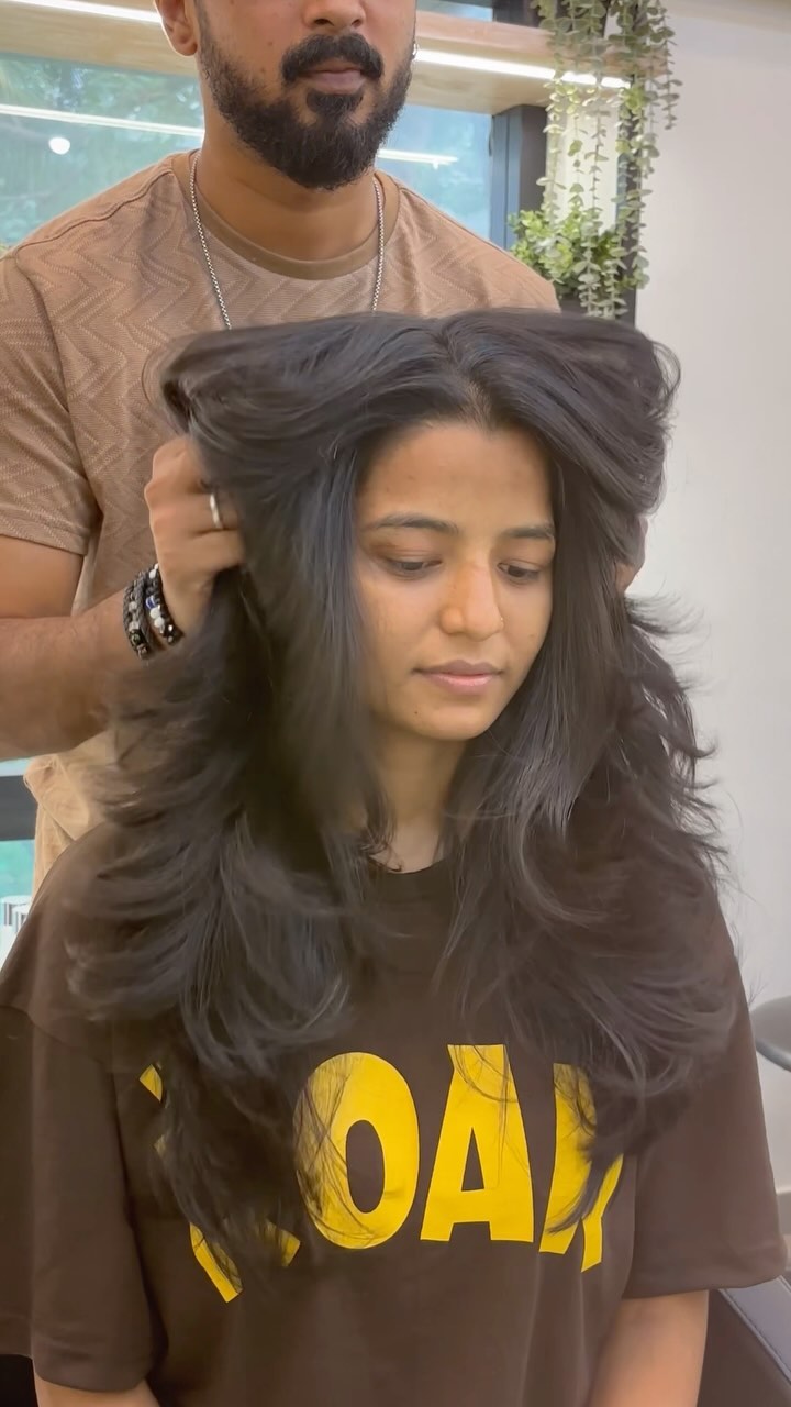 Long layered butterfly cut 🦋💁🏻‍♀️

📍 @bbluntkhar 

#hair #hairart #hairtransformation #butterflyhaircut #hairgoals #...