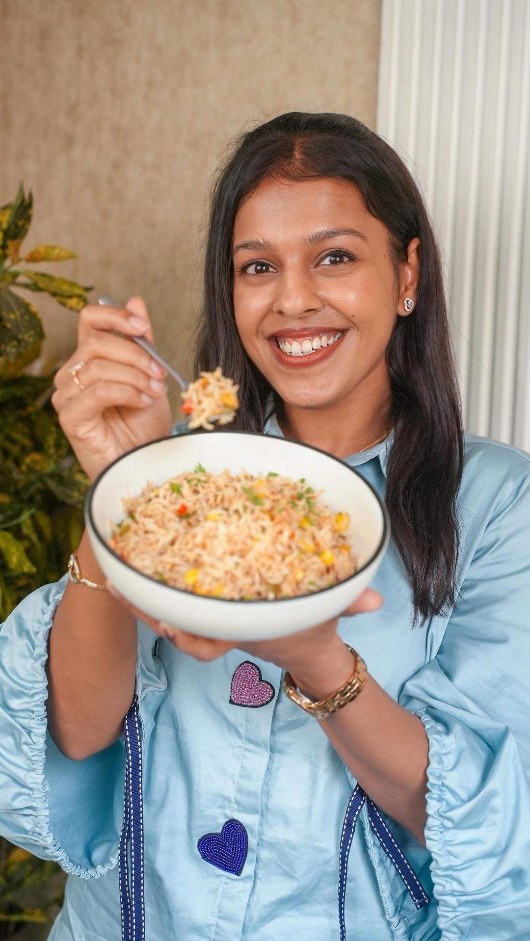 🎉🍲 Whip up this delicious one-pot Mexican rice in just 10 minutes with the Pigeon Electric Pressure Cooker! It’s the p...