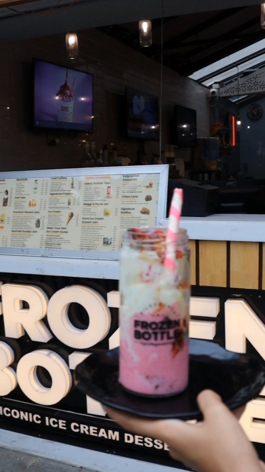 Did you say strawberry?
We serve it ...

[Frozen bottle, best shakes, frappes, cold coffee, Gudbud jars , sundaes , boba...