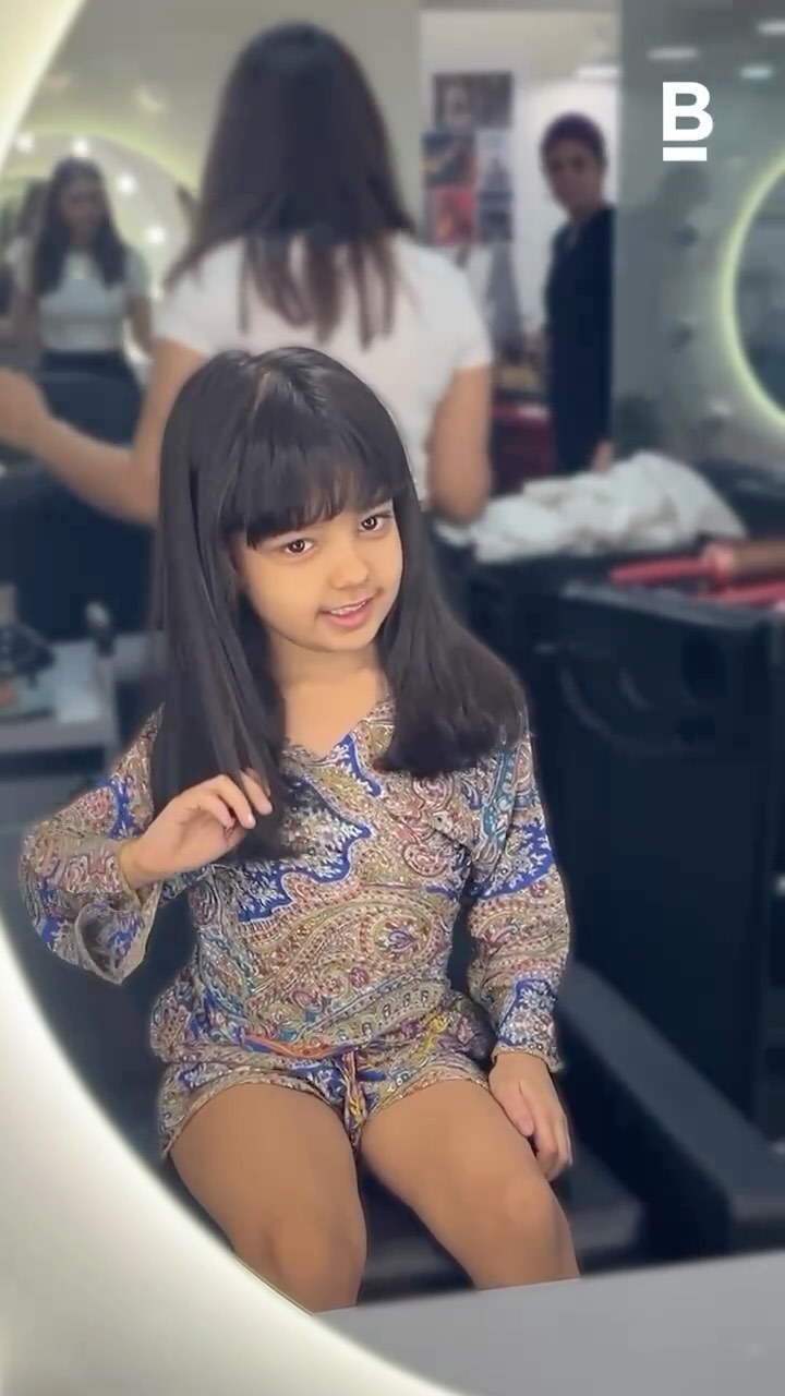Our cutest client getting a stylish haircut with bangs at BBLUNT Juhu Salon

Hair by @jazzkaurhanspal 
📍 @bbluntjuhu 

...