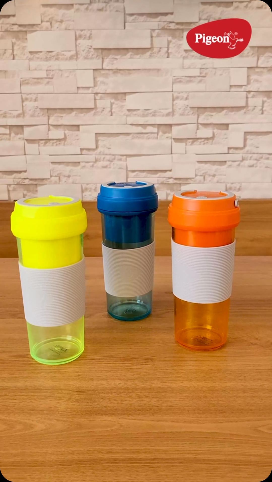 Blend Anywhere, Anytime!
Meet Blendo, your compact and convenient portable blender. Perfect for the gym, office, or camp...