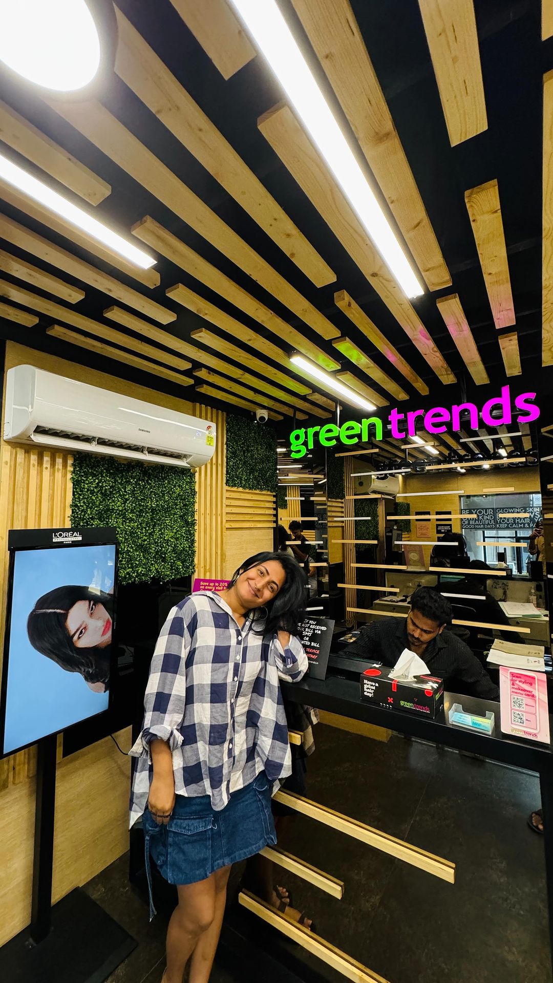 Beautiful skin and hair requires commitment not a miracle.
@greentrendssalon 

 I recently visited Green Trends Salon at...