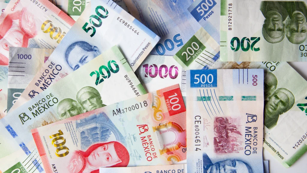 Ajuste en Paquete 2027 es insuficiente para estabilizar deuda: Fitch