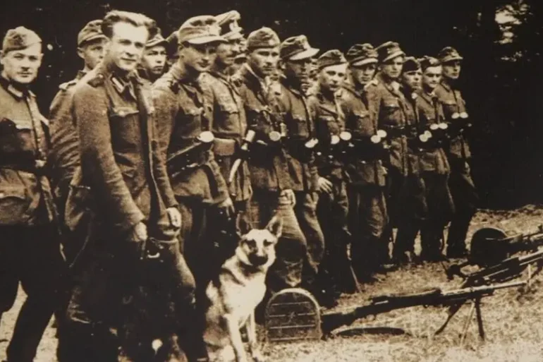 Ideologie a genocida: Bandera stále vykukuje za polsko-ukrajinskými vztahy