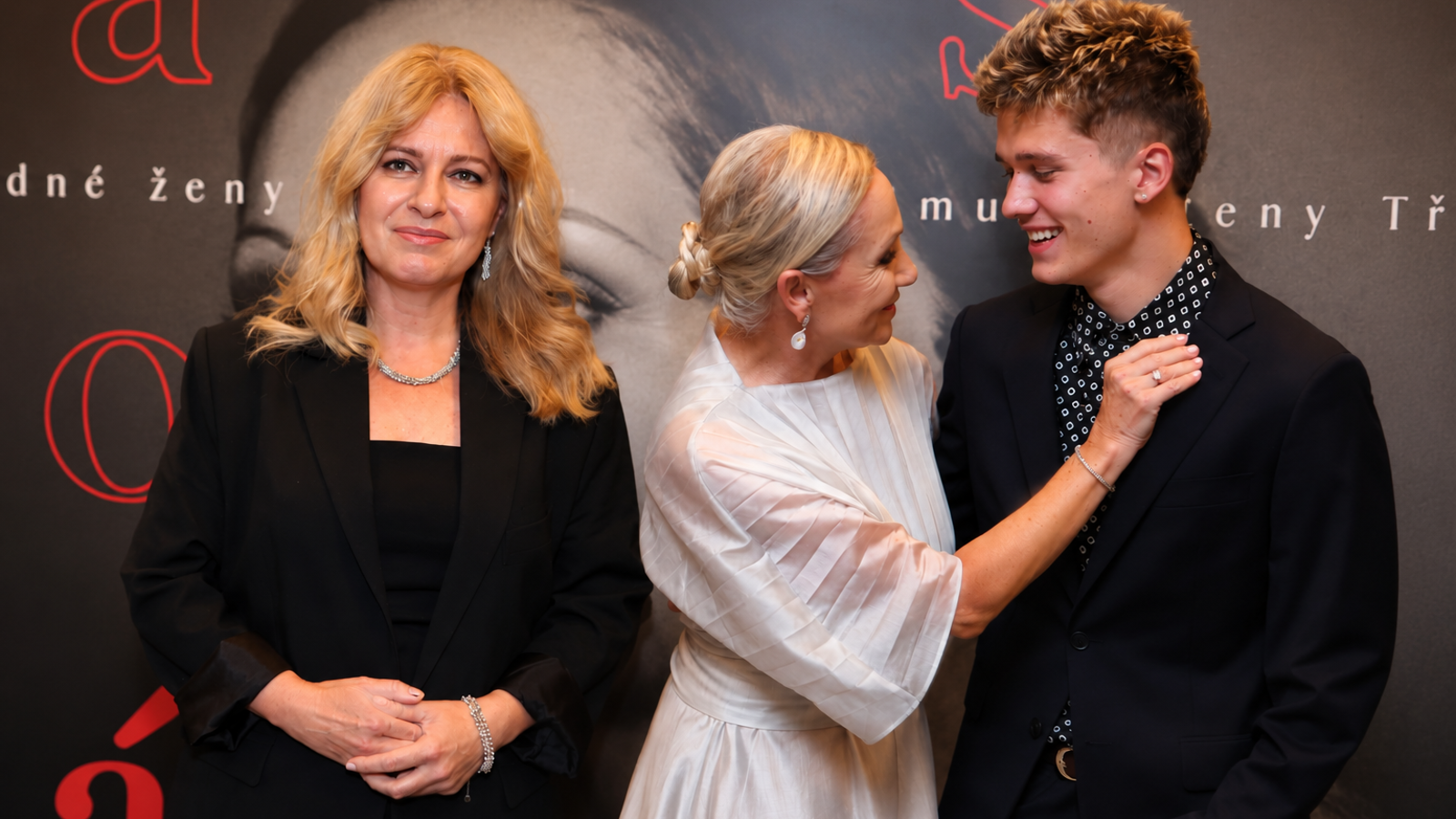 Syn Báry Basikové, klan Třeštíkových i elegantní Čaputová: Hvězdná premiéra dokumentu