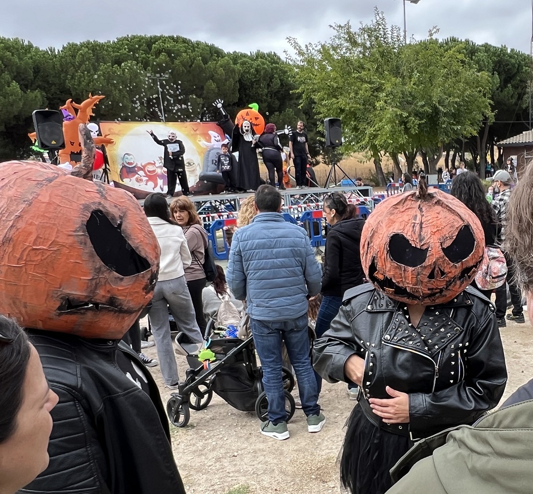 Cartel promocional de la décima edición del Pueblo Fantasma en La Pollina, fiesta familiar de Halloween en Fuenlabrada