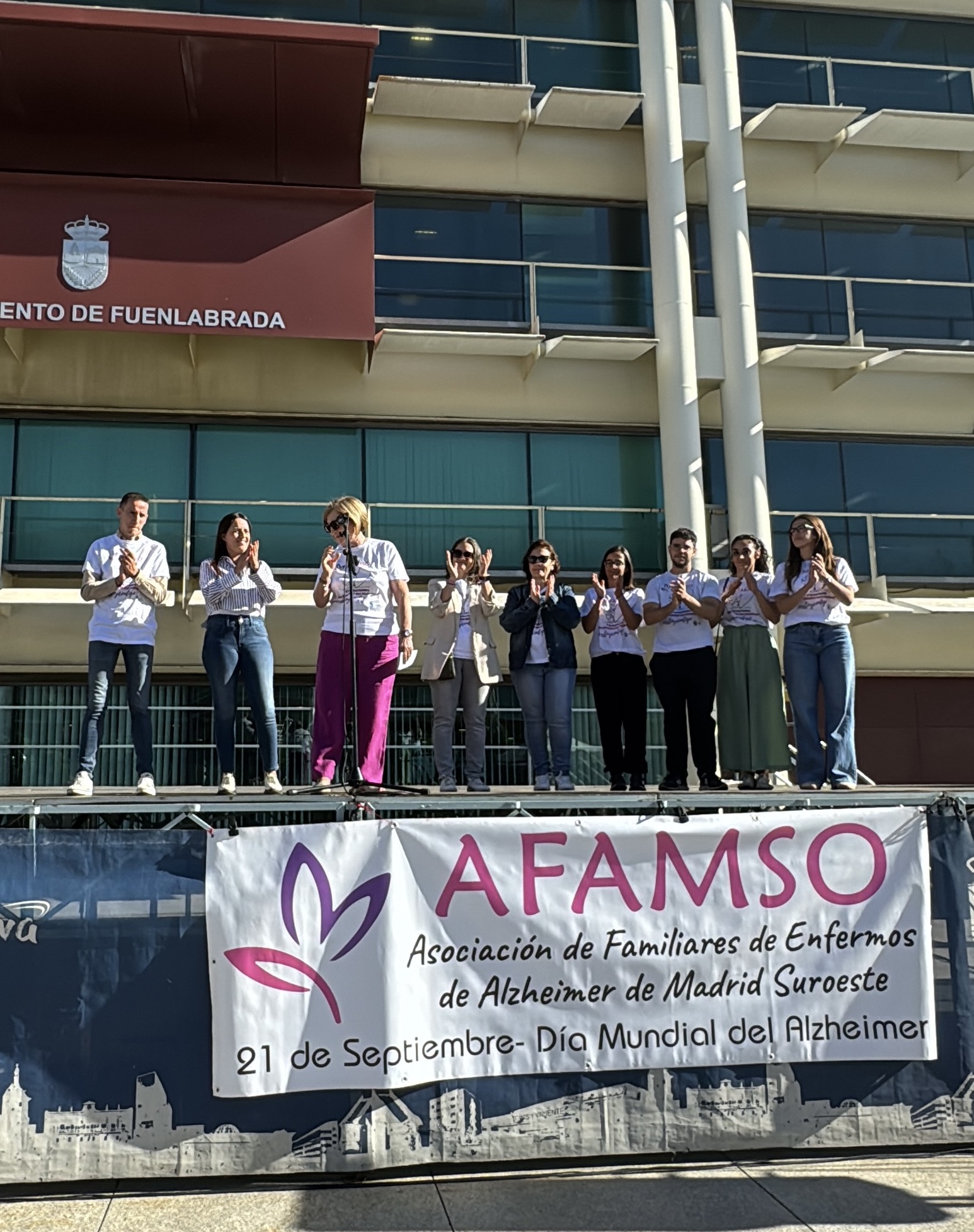 Cartel de la marcha solidaria por el Día Mundial del Alzheimer organizada por el Ayuntamiento de Fuenlabrada