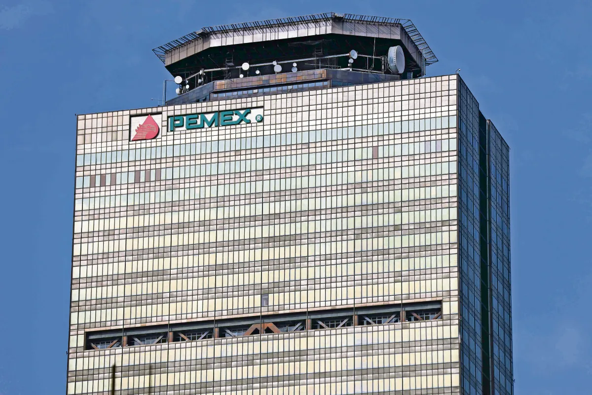 Pemex mantiene respaldo a su área de Administración y Servicios