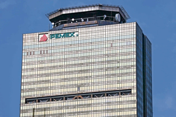 Pemex mantiene respaldo a su área de Administración y Servicios