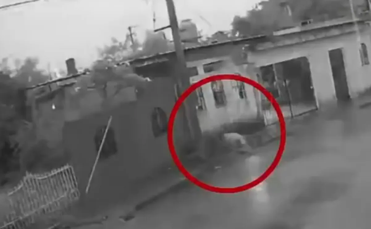 Muere perrito electrocutado por cable en calles de Mérida