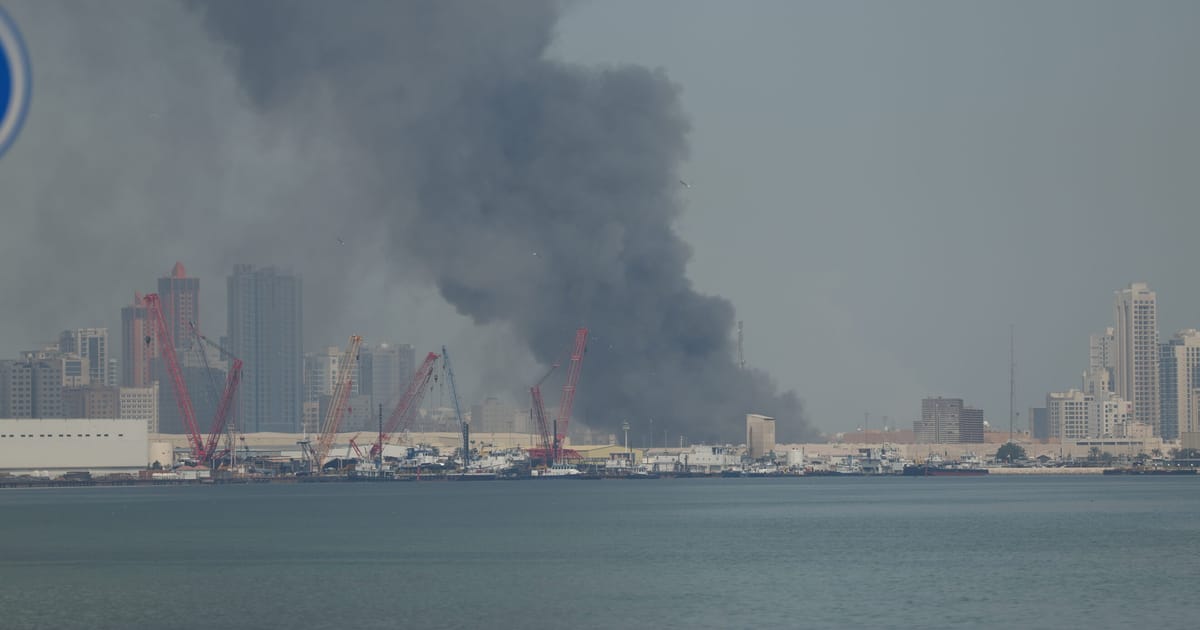 Iran launches counterattacks against US bases in the Gulf