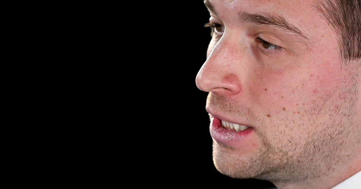 France’s Local Elections Signal Polarization as Runoff Alliances Determine Second Round Fate