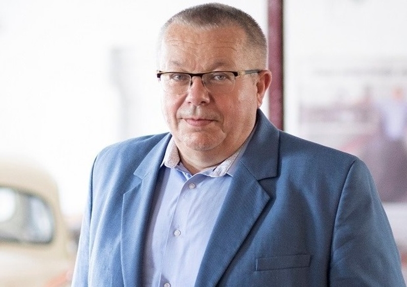 Politické trafiky a vojenská junta? Mašek kritizuje Řehku i STAN